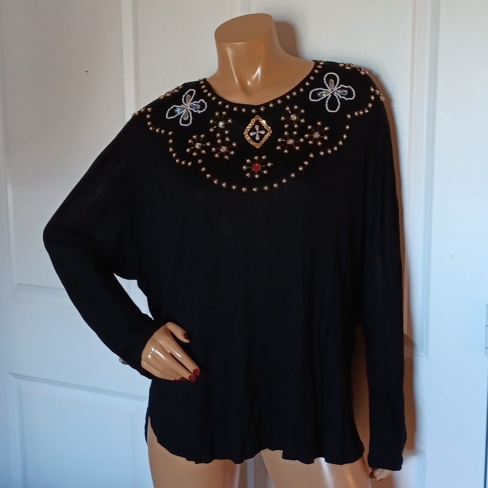 Women's Vintage Plus Size 3X, beaded Top.